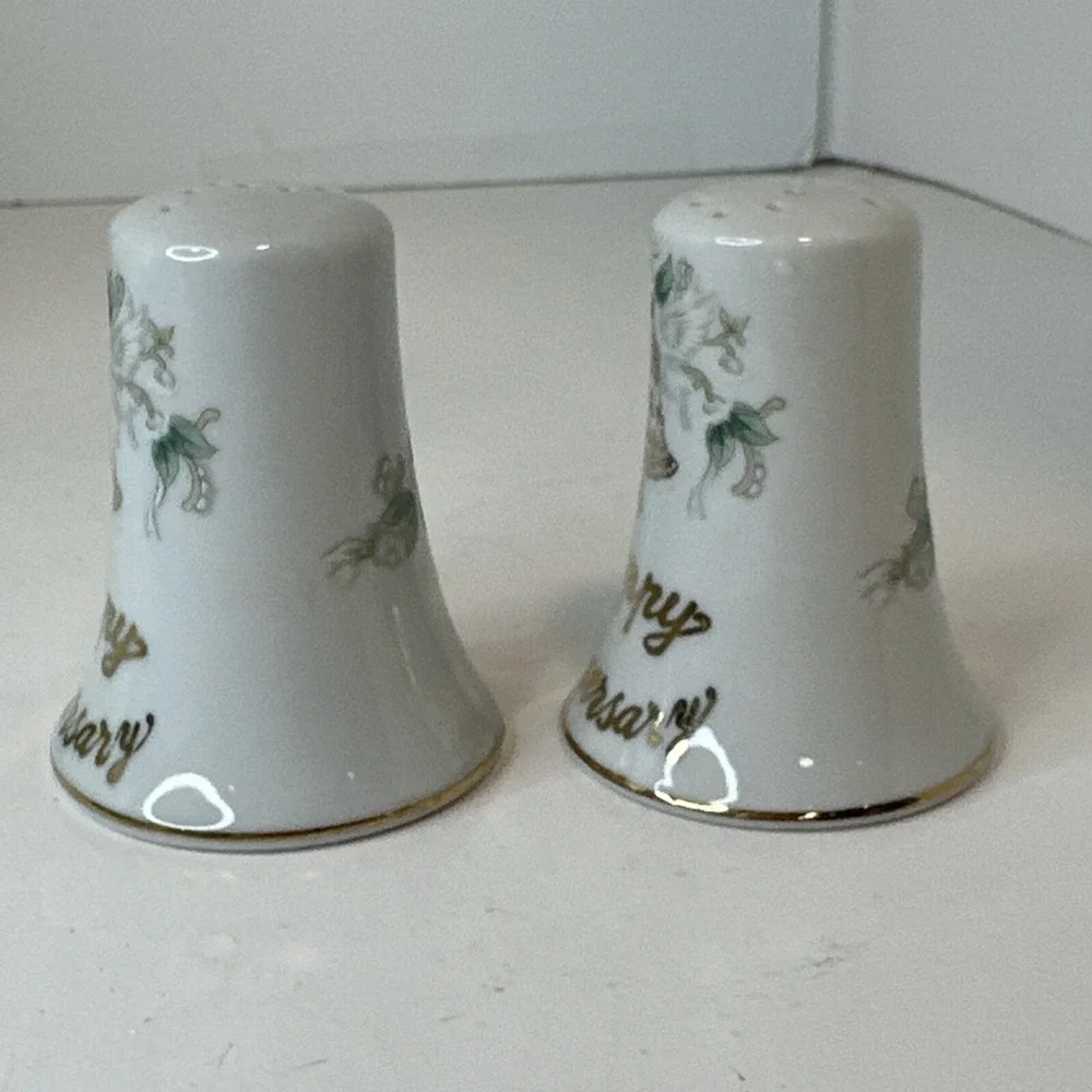 Happy Anniversary Bell Shaped Salt & Pepper Shakers Lefton Japan 1150